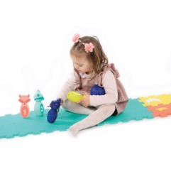 COFFRET D'ACTIVITES TAPIS, QUILLES, FORMES