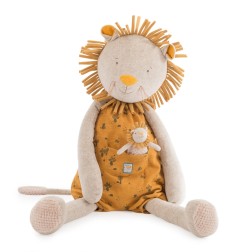 LION GEANT SOUS MON BAOBAB