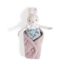 PETIT LAPIN MOUSSE APRES LA PLUIE