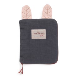 PROTEGE CARNET DE SANTE GRIS APRES LA PLUIE