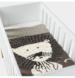 COUVERTURE DE LIT EN TRICOT LION